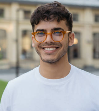 <em>Mario C.</em>